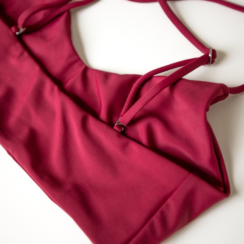 *NWOT* MIKOH Capri Bikini Top Pomegranate